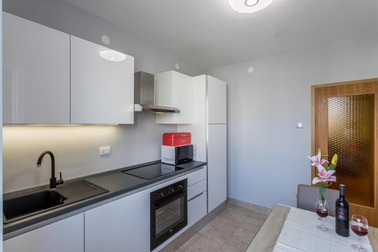 ספליט Garden Apartment Dina With Free Parking מראה חיצוני תמונה