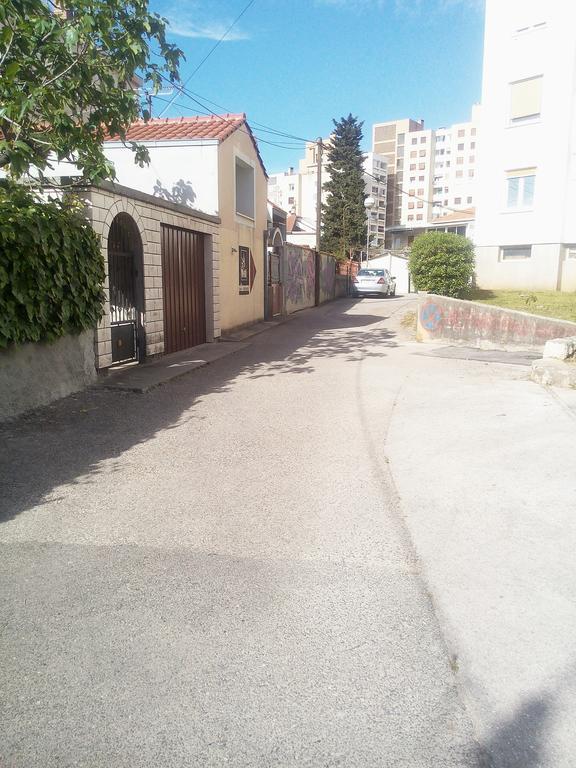 ספליט Garden Apartment Dina With Free Parking מראה חיצוני תמונה
